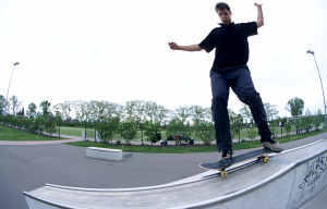 Fahrer: Sergei Berndt, Trick: Oliie-Transfer-To-50/50-Grind