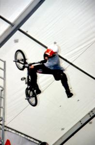 Trick: One-Foot-Table-Top